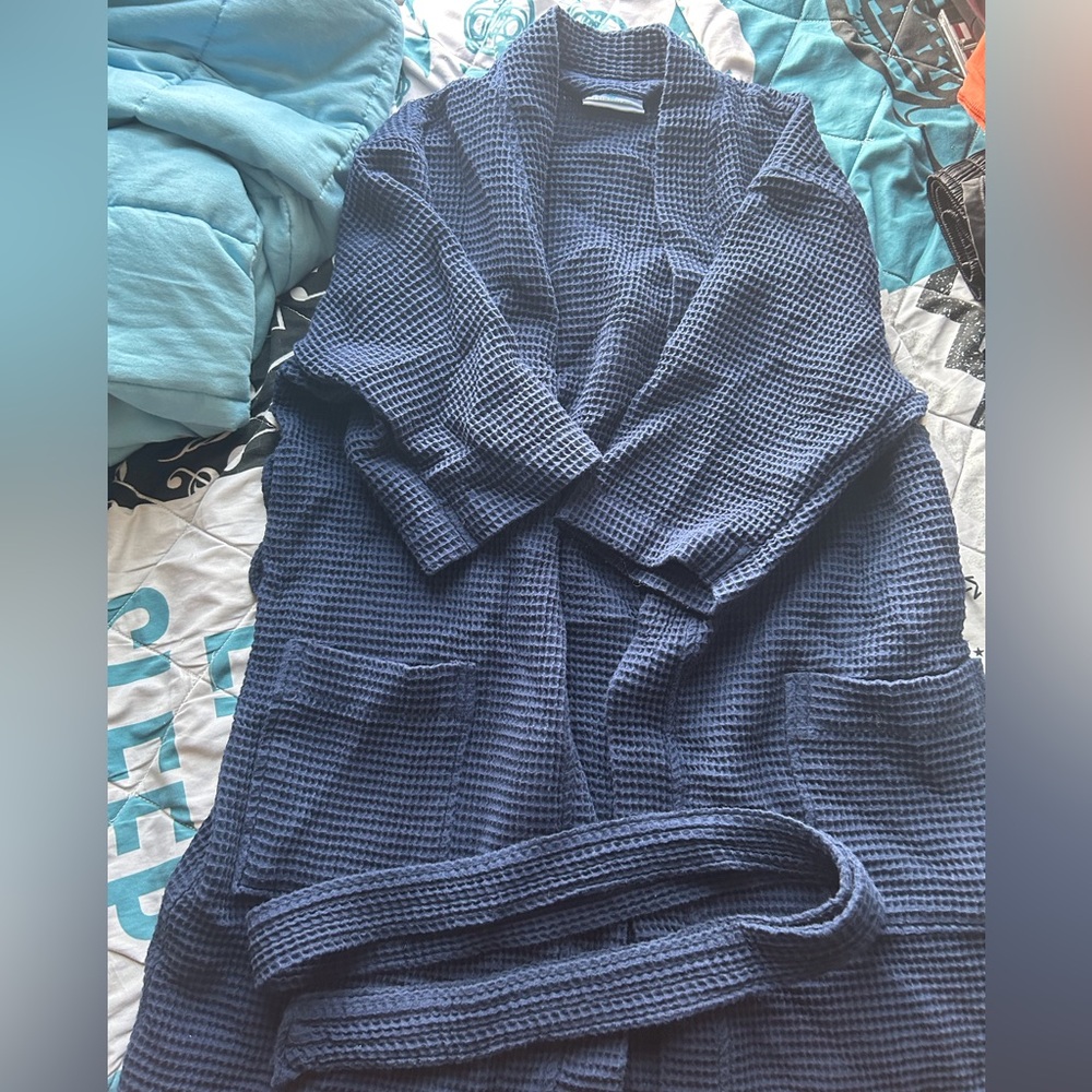 Bath Robe - Picture 1 of 4